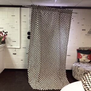 MACKENZIE CHILDS COURTLEY CHECK CURTAIN PANEL “ RETIRED “🖤♥️🖤♥️🖤♥️